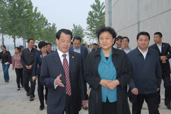 ���Ӷ�5��15��