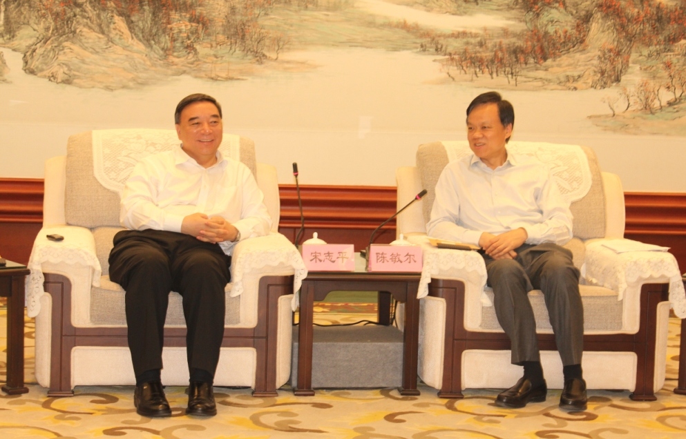 6686���� - ��ͨ�ײ�ȫ������������������