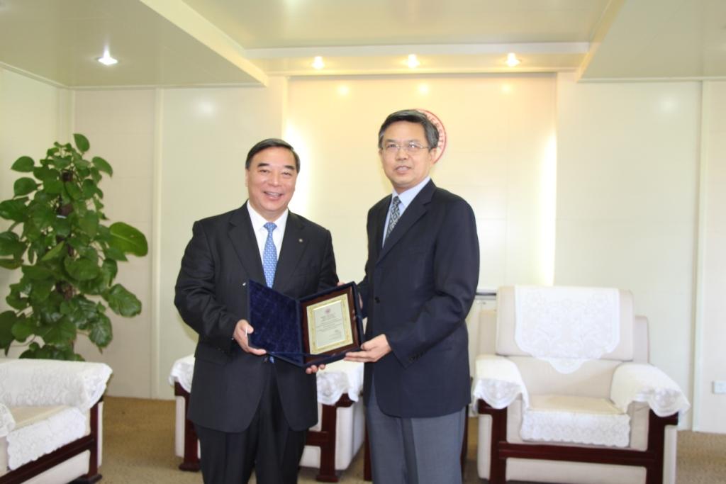 6686���� - ��ͨ�ײ�ȫ������������������