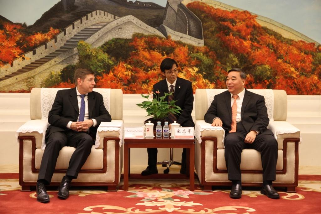 6686���� - ��ͨ�ײ�ȫ������������������