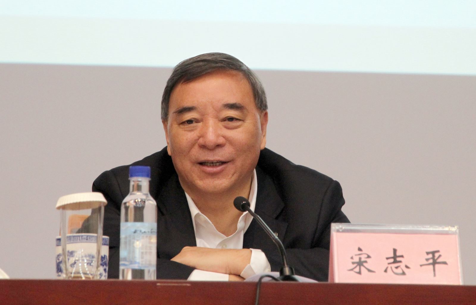 6686���� - ��ͨ�ײ�ȫ������������������