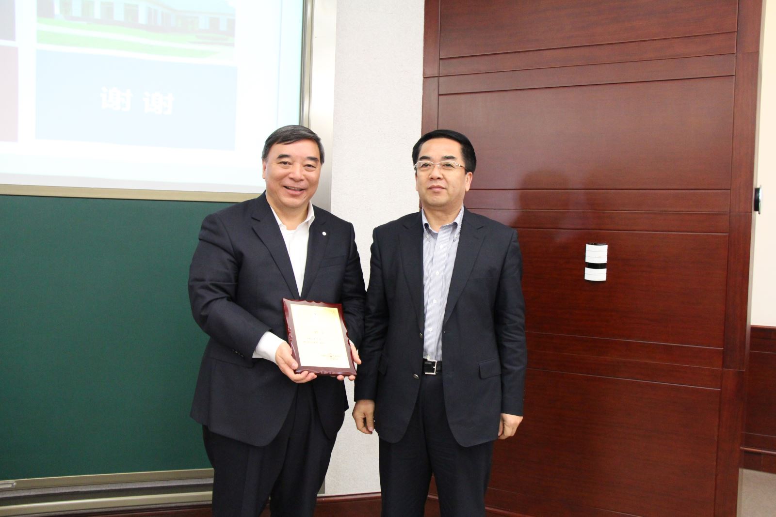 6686���� - ��ͨ�ײ�ȫ������������������