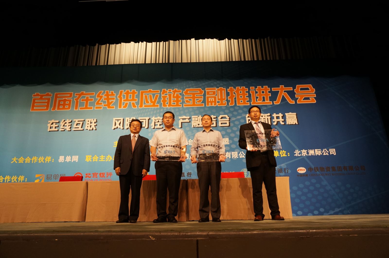 6686���� - ��ͨ�ײ�ȫ������������������