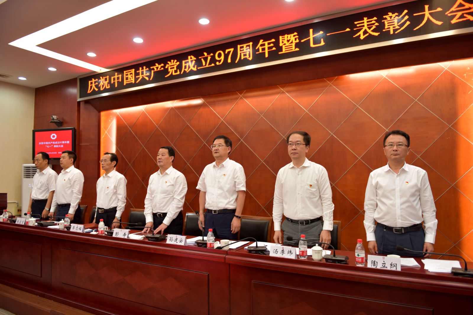 6686���� - ��ͨ�ײ�ȫ������������������