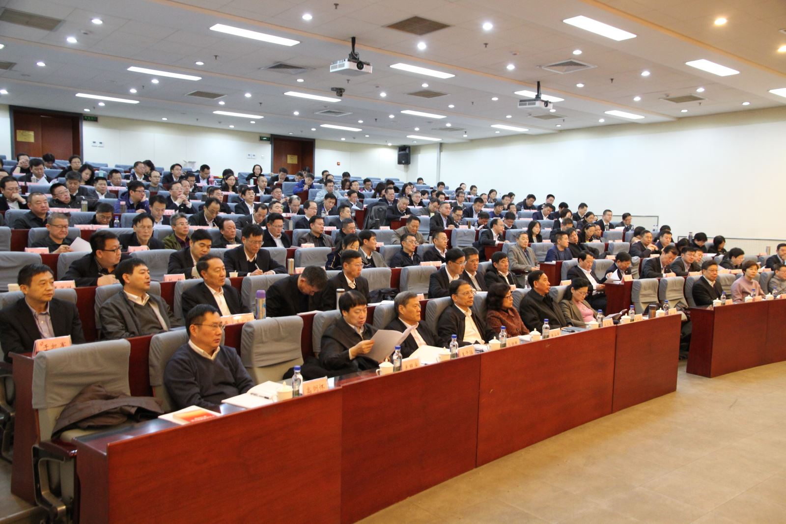 6686���� - ��ͨ�ײ�ȫ������������������